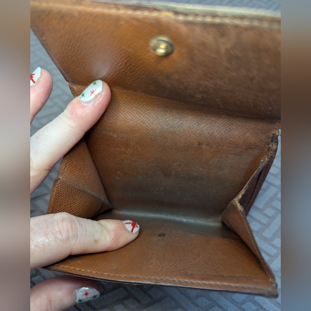 Louis Vuitton Compact Monogram Wallet - Picture 7 of 12